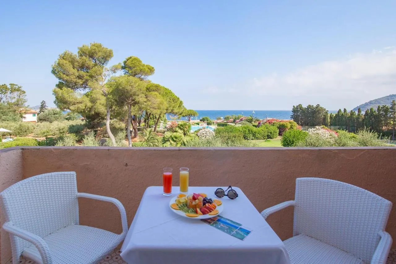 Hotel Fabricia Portoferraio 4*,